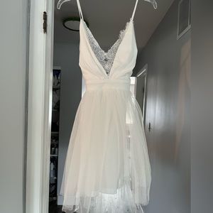 White Maniju Dress, Never Worn (Still Has Tags)